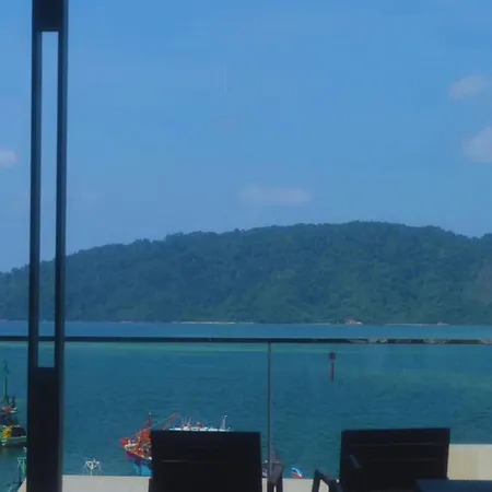 Pinay Home- The Shore Kota Kinabalu Luaran gambar