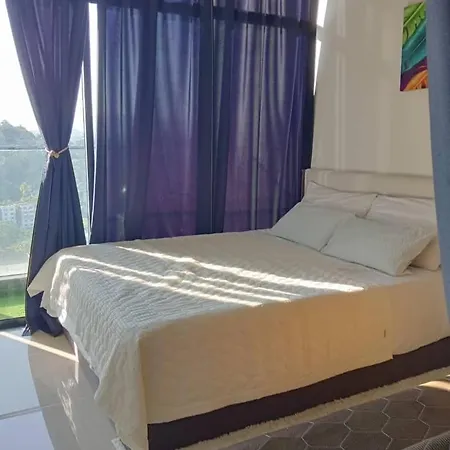 Pinay Home- The Shore Kota Kinabalu Luaran gambar