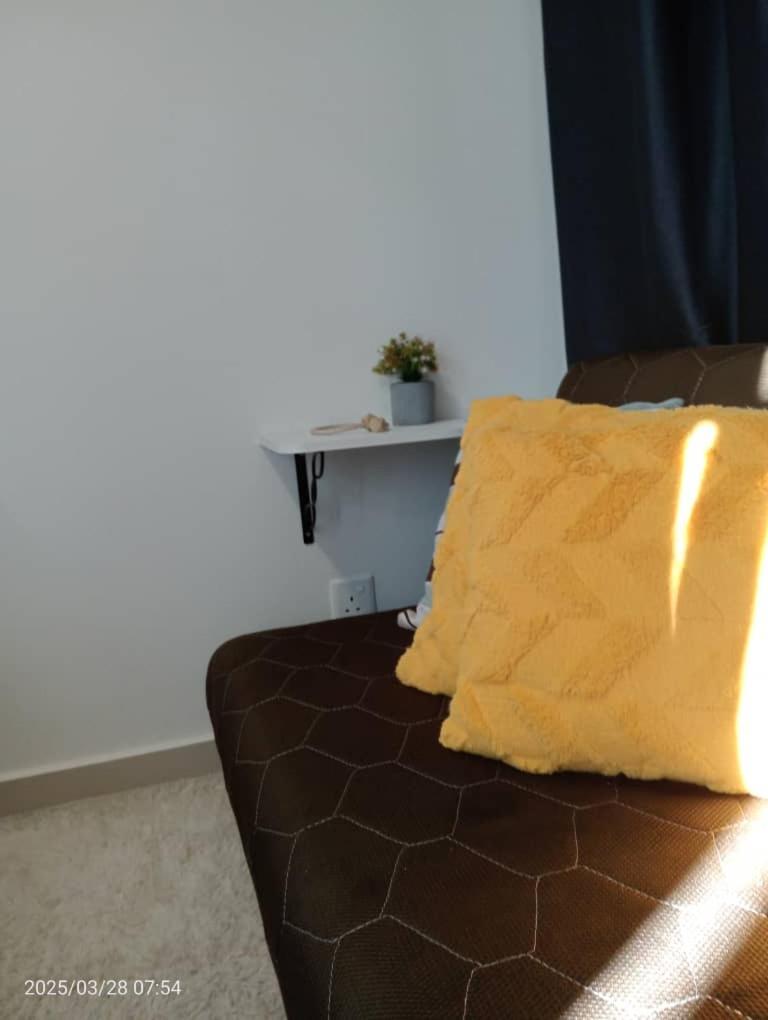 Apartment Pinay Home- The Shore